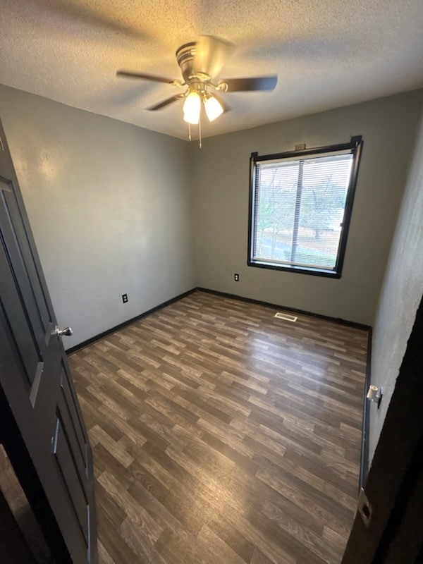 Building Photo - 116 Pinecrest Dr