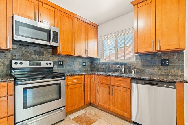 Building Photo - Charming Hayward Home with Modern Upgrades...