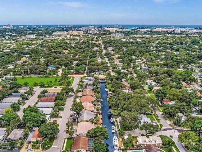 Building Photo - 922 Orange Isle