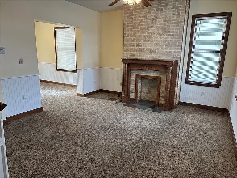 Building Photo - 227 Amy Ave