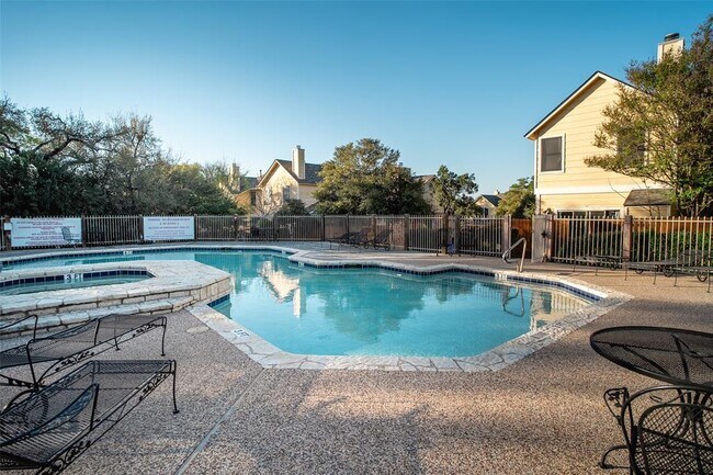 Building Photo - 11901 Swearingen Dr