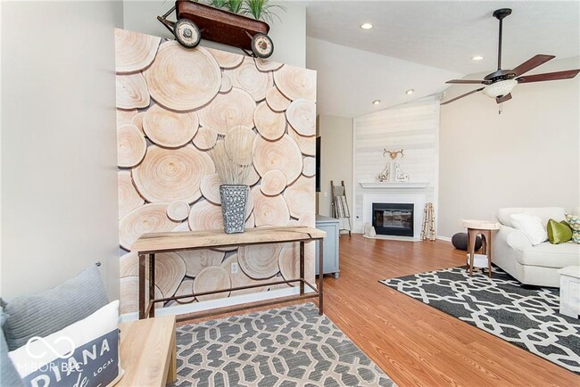 Building Photo - 14947 Mia Dr