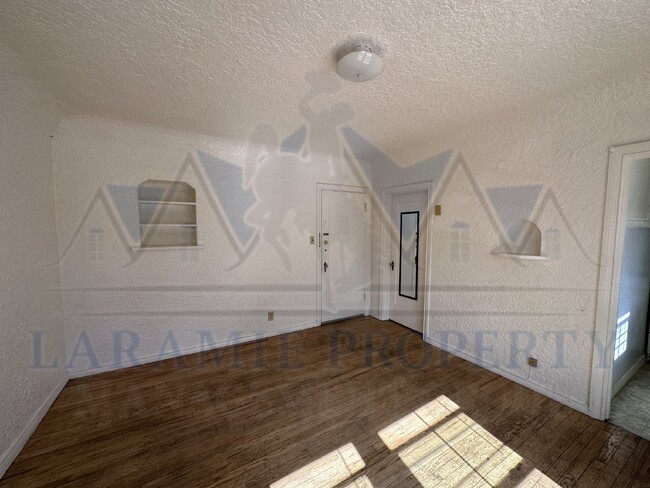 Building Photo - Cozy 1 Bed, 1 Bath in Laramie, WY