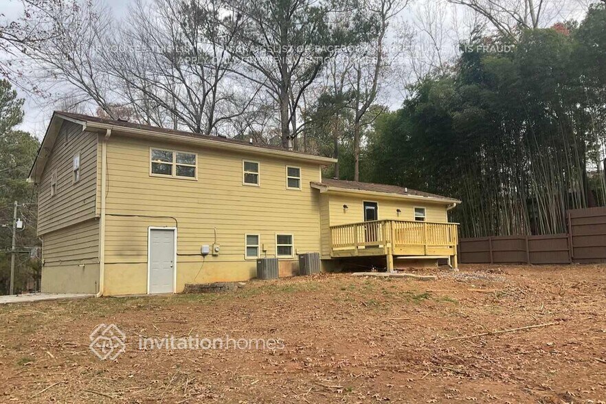 Building Photo - 2625 Mohawk Trail