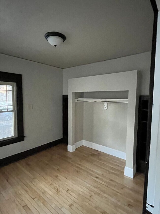 Building Photo - 2640 N 53rd Street - 2 Bedroom House