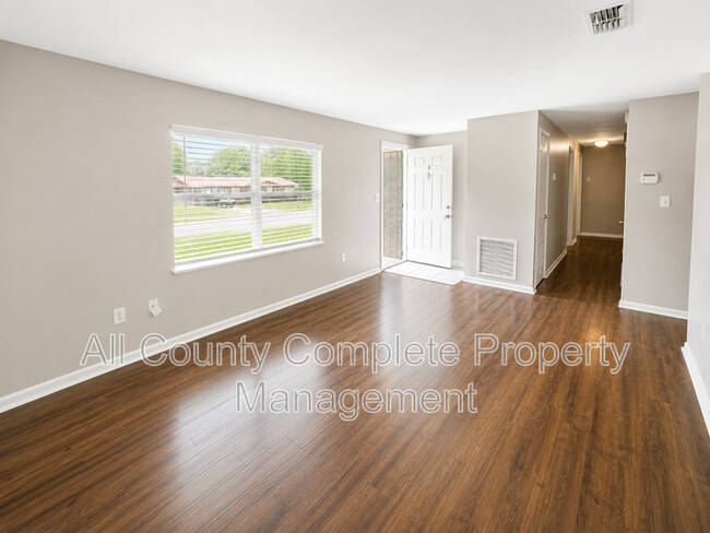 Building Photo - 10881 Key Coral Dr