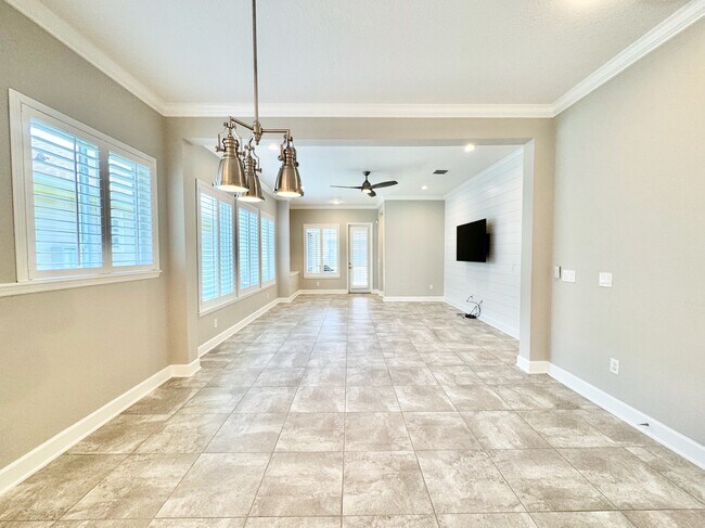 Building Photo - 139 Southern Oak Dr