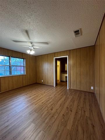 Building Photo - 3205 Pin Oak Dr