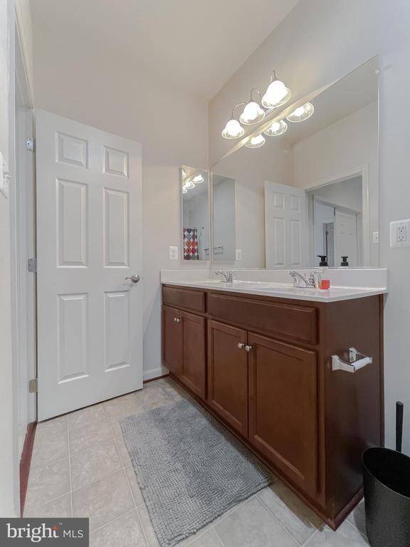Building Photo - 44509 Gray Wolf St