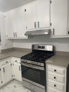 Building Photo - 31535 Lindero Canyon Rd