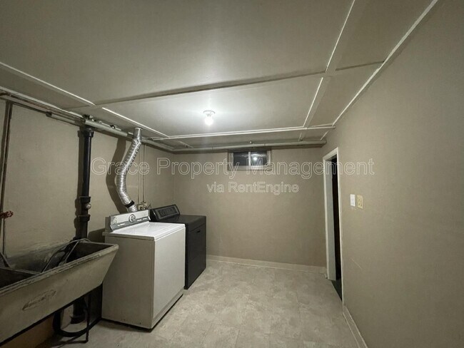 Building Photo - 2955 N Quebec St