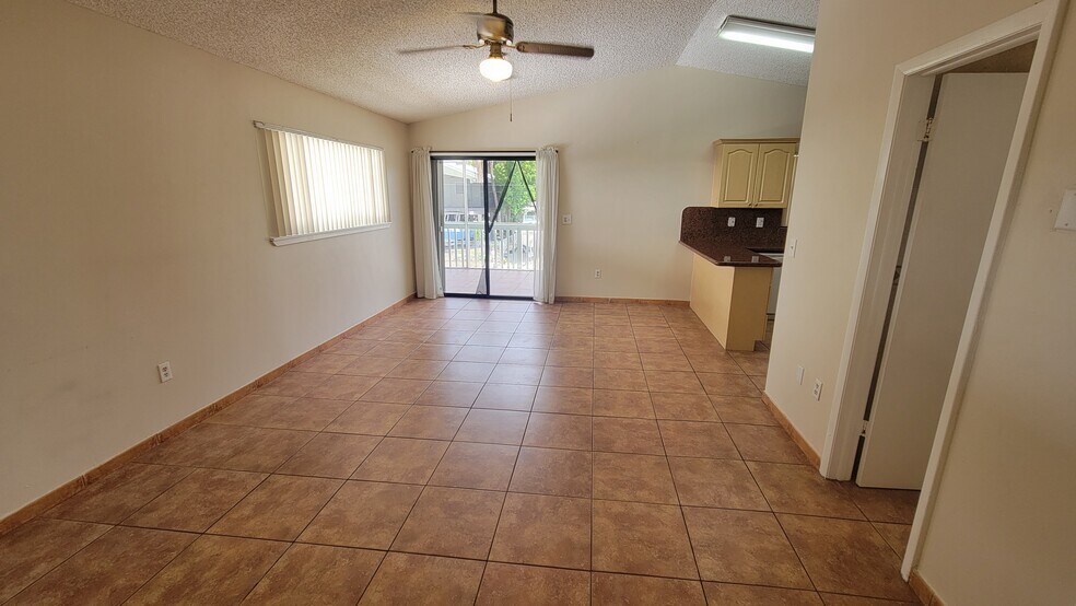 Building Photo - 44 Gumbo Limbo Ave