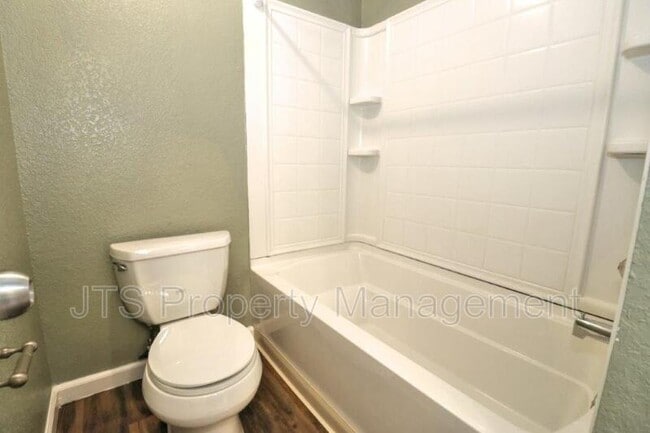 Building Photo - 11150 Trinity River Dr