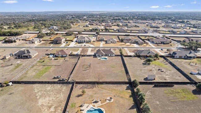 Building Photo - 209 Sarahs Ln