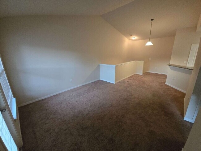 Building Photo - "Charming 1-Bedroom Condo Retreat in Tampa's Serene Villa View Circle"