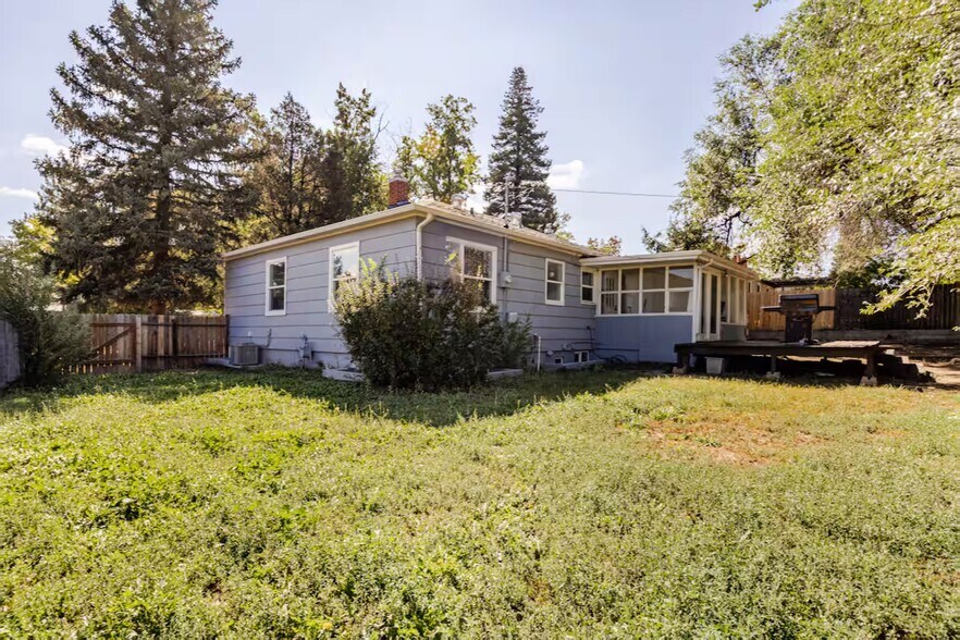 Building Photo - 1134 N Foote Ave