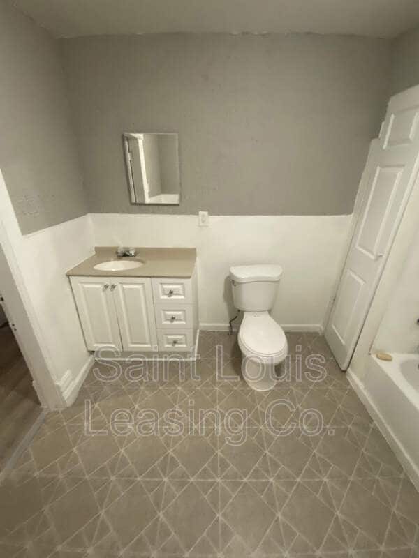 Building Photo - 6163 Gambleton Pl