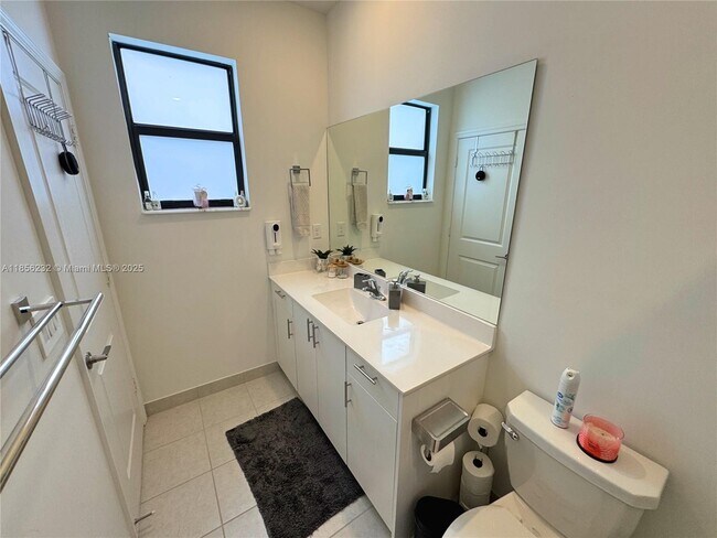 Building Photo - 11788 SW 245 Ter