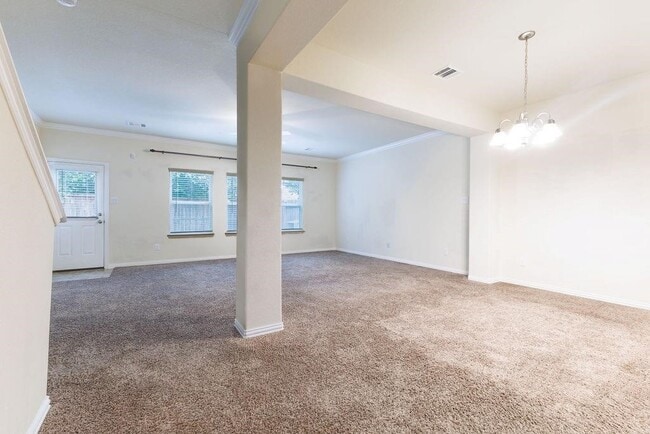 Building Photo - 11413 Hackmatack Way