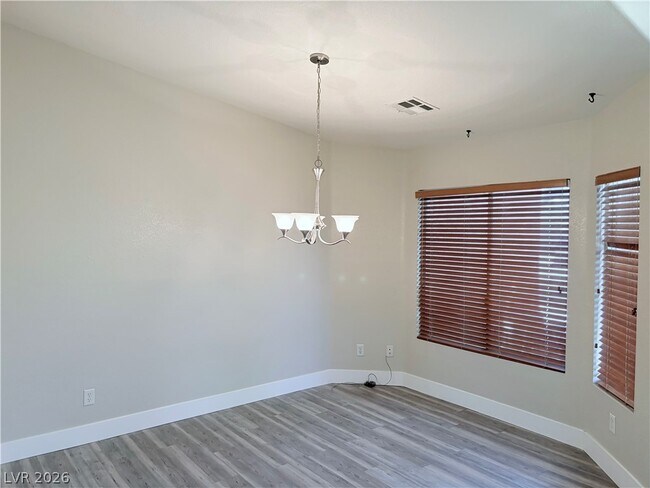 Building Photo - 4880 Bazmorda Ct
