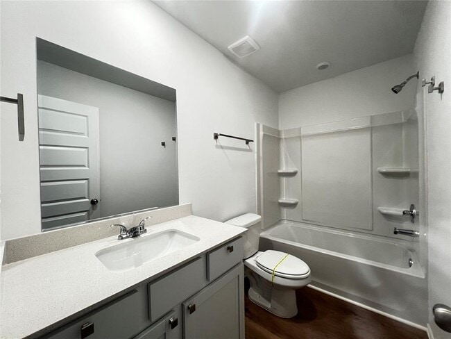 Building Photo - 3433 Little Creek Dr