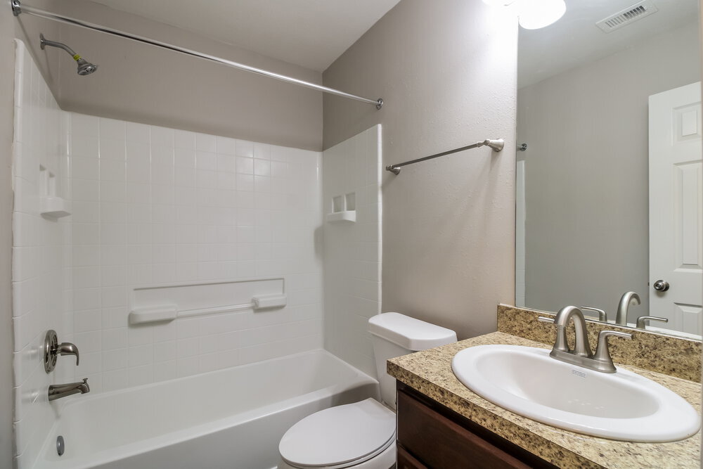 Building Photo - 15474 Bammel Oaks Ct