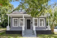 Building Photo - 1201