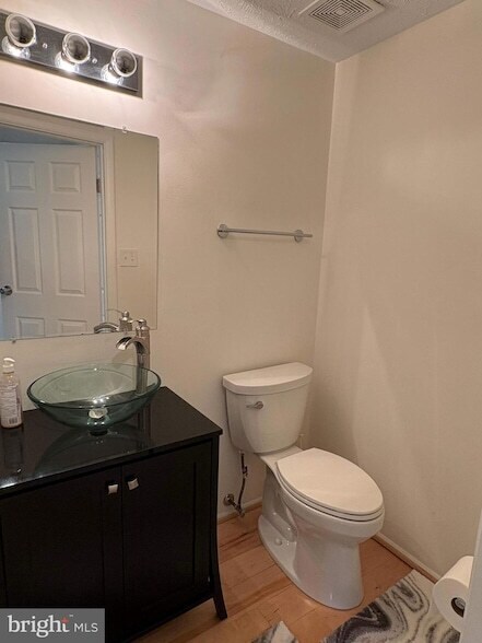 Building Photo - 2115 Preston Square Ct