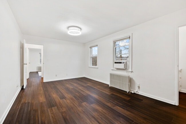 Building Photo - 836 Thorn St