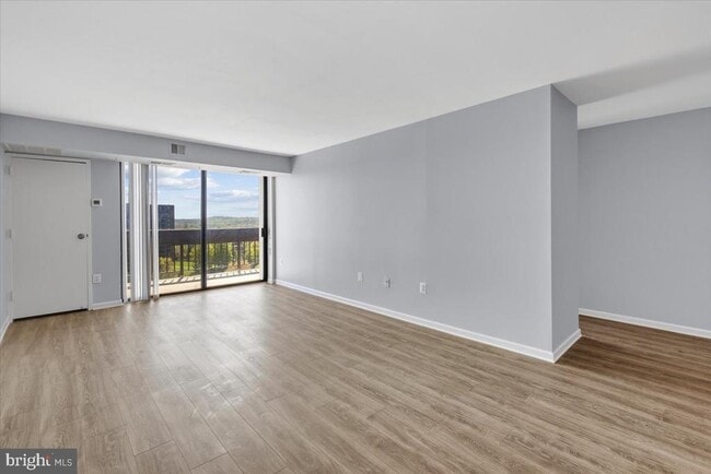 Building Photo - 5300 Holmes Run Pkwy