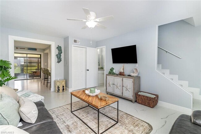 Building Photo - 146 Clyburn Way W