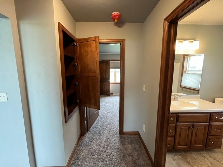 Building Photo - 1454 Chickory Ct