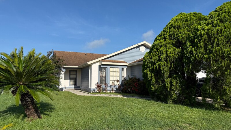 Primary Photo - 202 Olivewood Ct