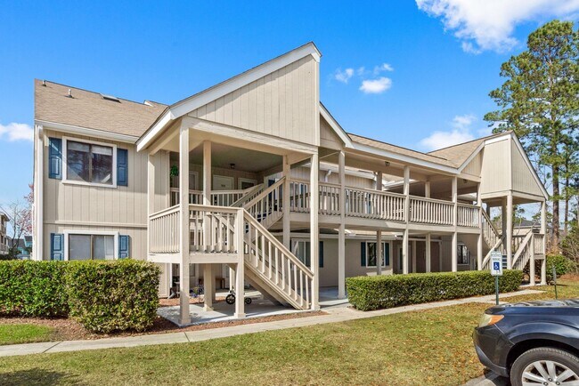 Building Photo - Seasonal Rental Available 9/10/25-3/31/26