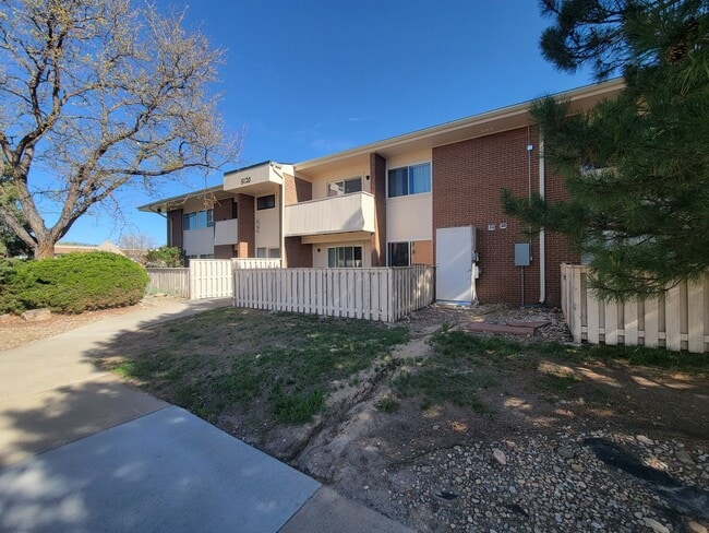 Building Photo - Newly Remodeled 1bed/1bath condo in Stonegate Community in Gunbarrel