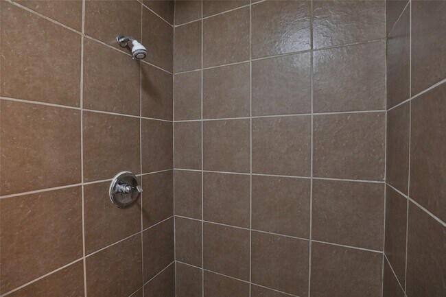 Building Photo - 1840 Richmond Ave.