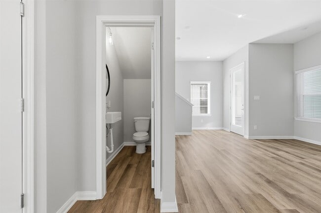 Building Photo - 9912 A Clark Rd