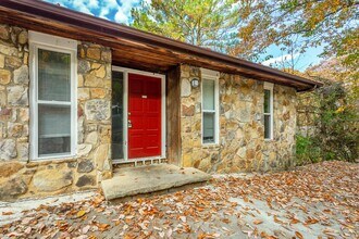 Building Photo - 5221 Old Trail