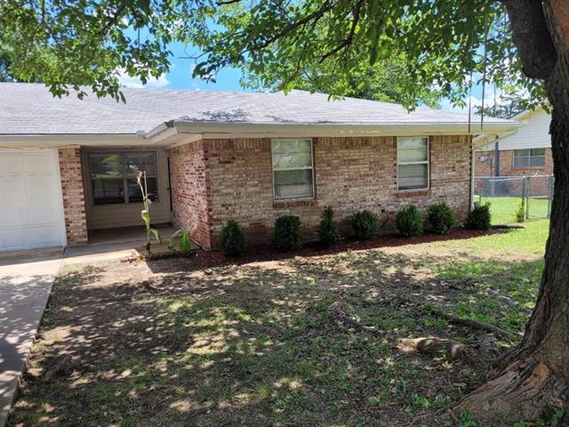 Building Photo - 913 Patricia Dr