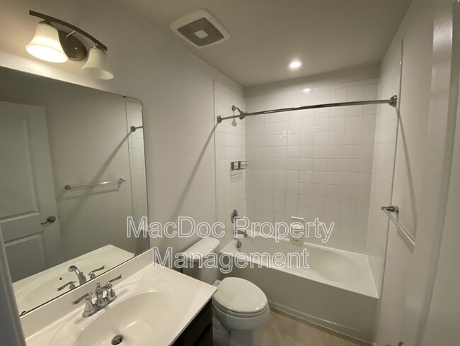 Building Photo - 2803 Wheatland Station Way