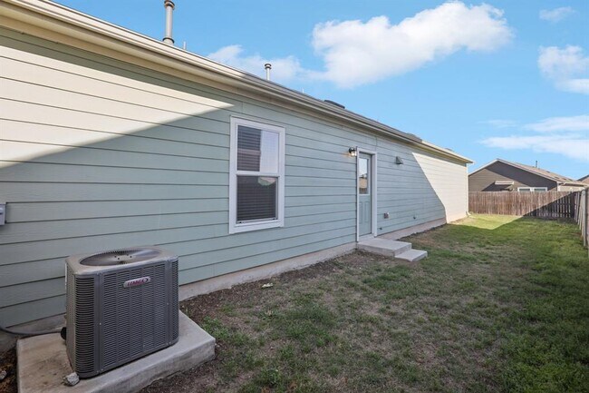 Building Photo - 15312 Sweet Mimosa Dr