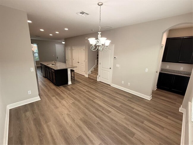 Building Photo - 15465 Honeybell Dr