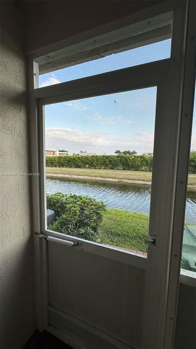 Building Photo - 50 Key W Ct