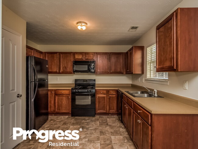 Building Photo - 70 Stony Oak Dr