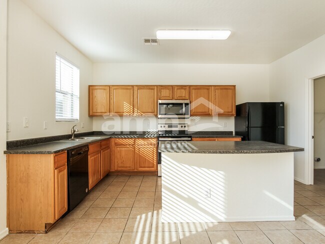 Building Photo - 3213 W Apollo Rd