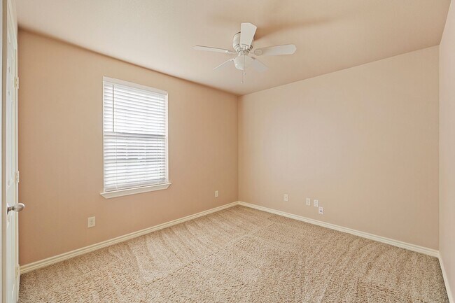 Building Photo - 6914 County Rd 1215