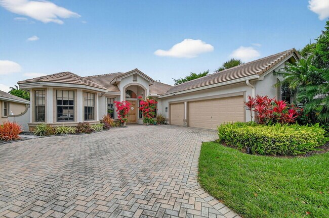 Building Photo - 10337 Trianon Pl