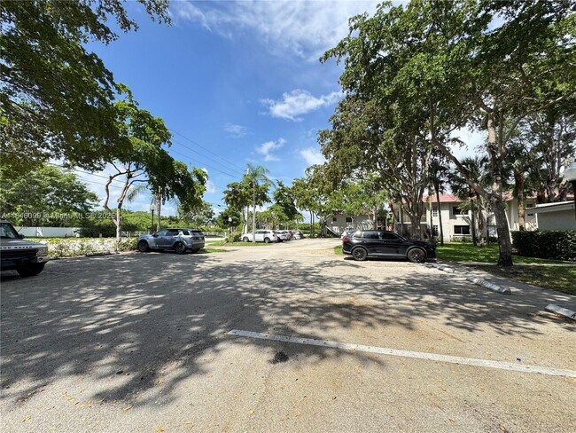 Building Photo - 16215 Saddle Club Rd