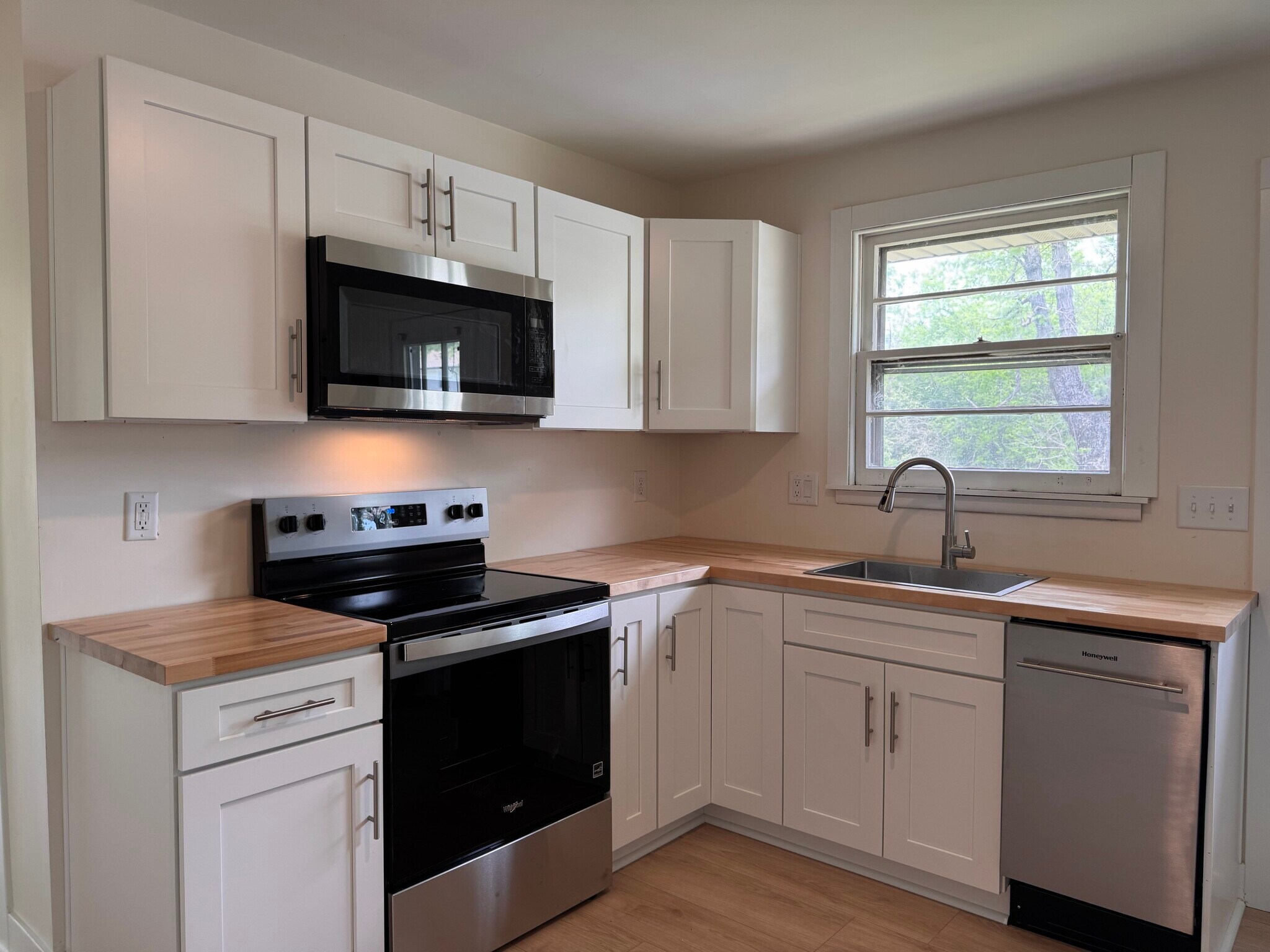 Building Photo - 4362 Cato Rd