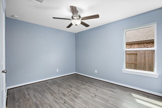 Building Photo - 2716 Bernadino Dr